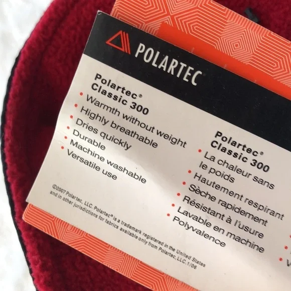 NWT: The Northface Lightweight vest. Black and red Size - Picture 16 of 17